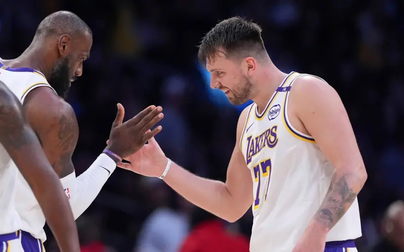 湖人对战快船：NBA西部焦点分析