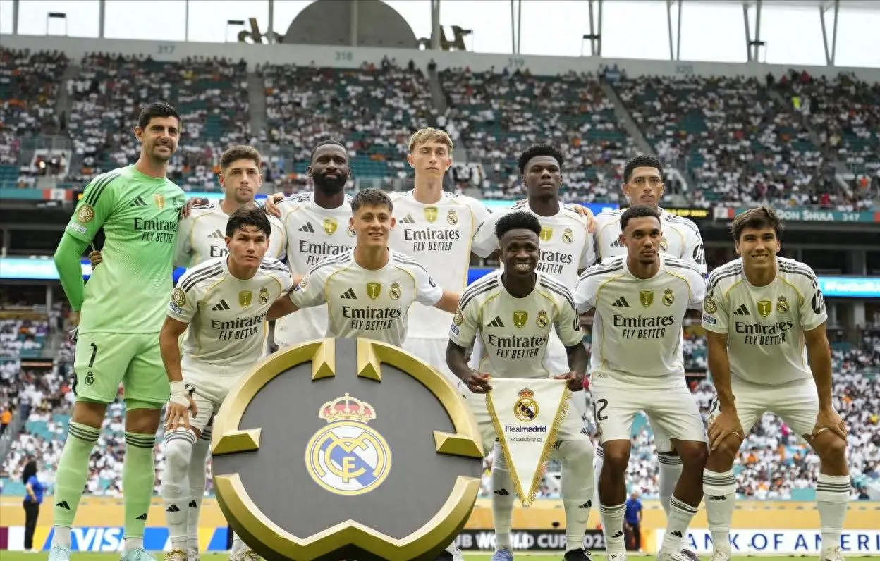 世俱杯比赛中的关键战术选择