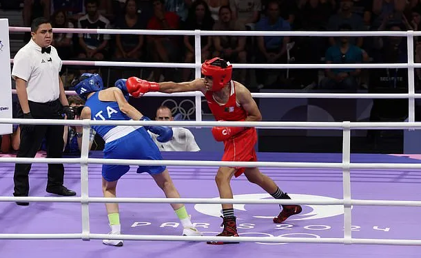 拳击奥运资格赛竞争残酷：每一拳都关乎梦想